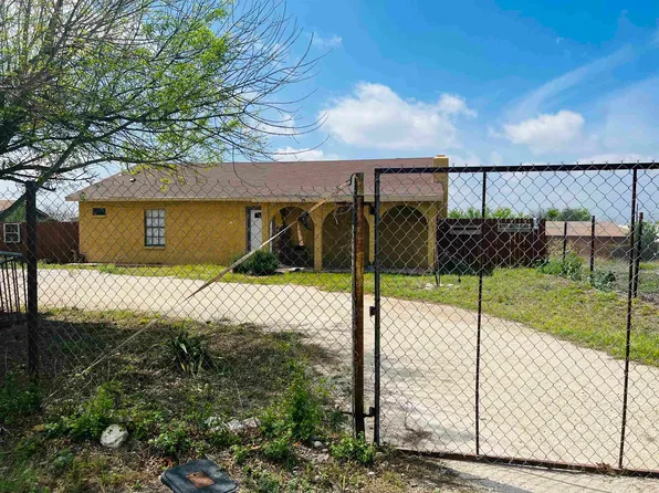 110 Dogwood St, Del Rio, TX 78840