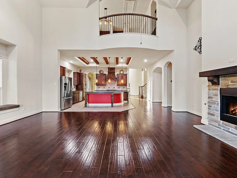 15520 Mayflower Trl — Photo 8