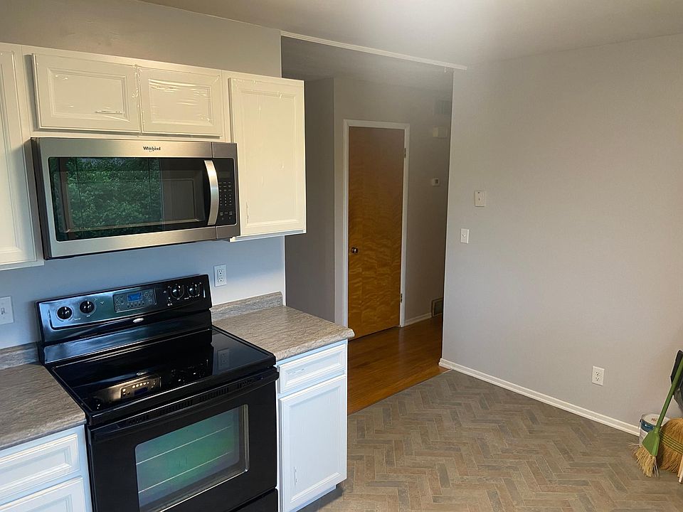 1st image of 3314 Blueacres Dr