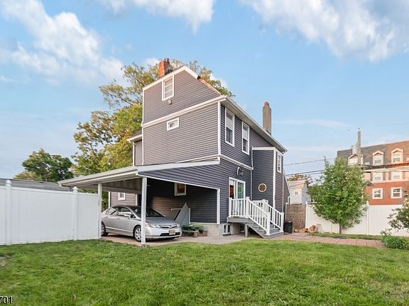 3rd image of 1444 Esterbrook Ave