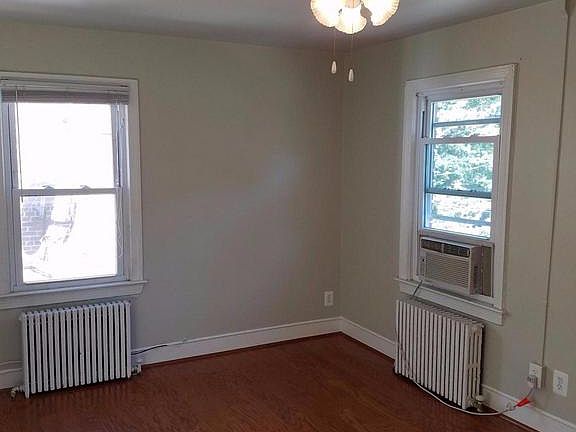 5th image of 1553 19th St N APT 2