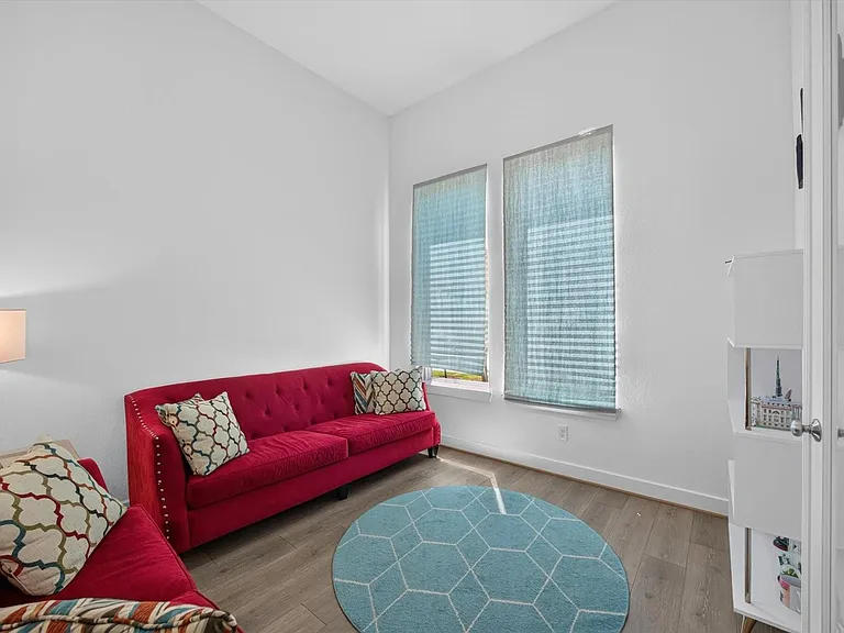 7410 Wildrye Meadow Ln — Photo 22