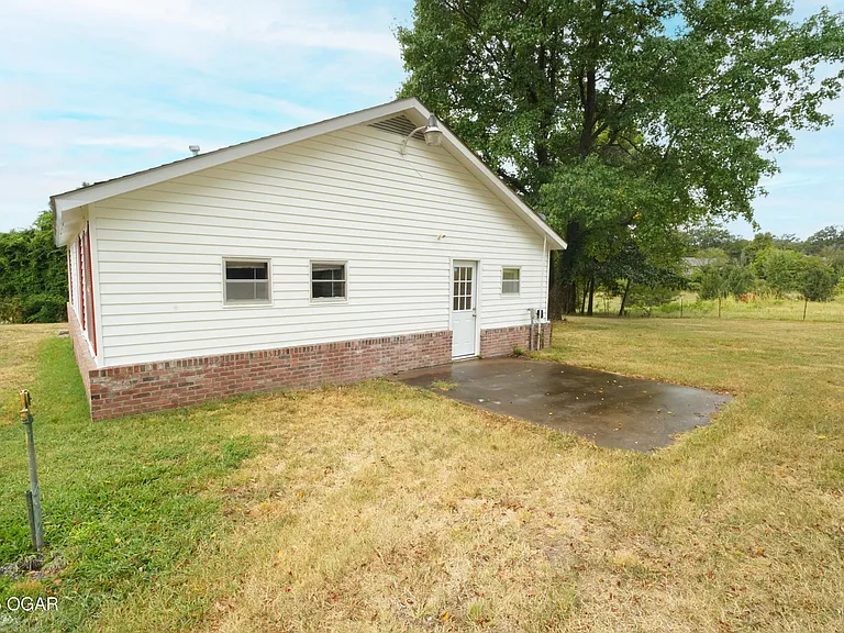 2720 Douglas Fir Rd — Photo 13