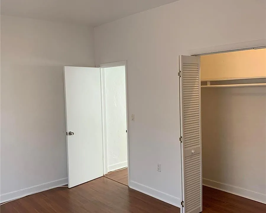 7510 Carlyle Ave #6