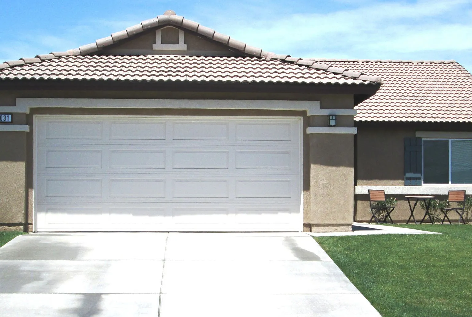 Calexico Newer Home - 4Bed 2 Bath Coming UP — Photo 1