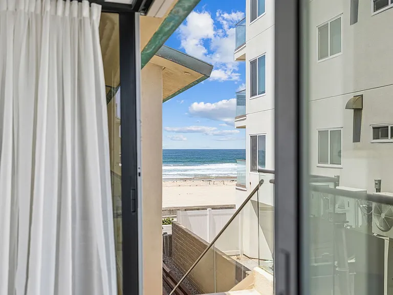 3443 Ocean Front Walk #G — Photo 14