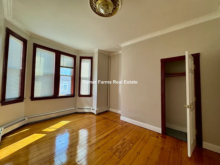 19 Monmouth St #2 — Photo 16