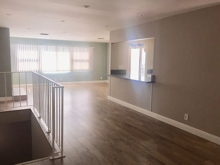 644 Atkins Dr — Photo 5