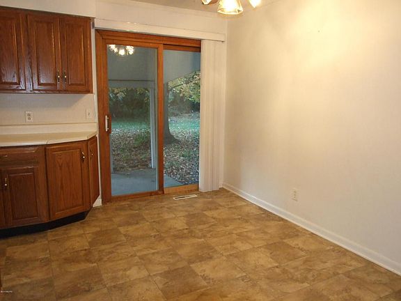 5th image of 799 Glenwood Ave
