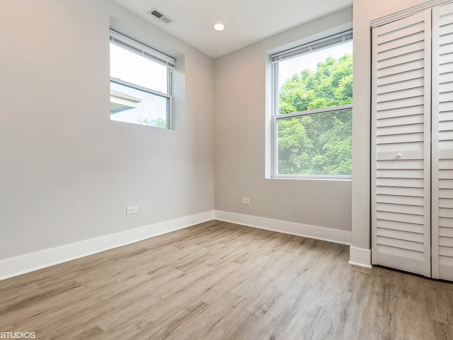 3 bed, $2,350 — Photo 4
