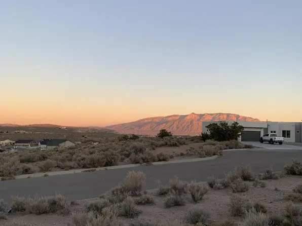 416 Ken Ct NE, Rio Rancho, NM 87124
