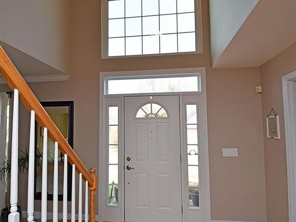 2nd image of 5859 Homecrest Ln