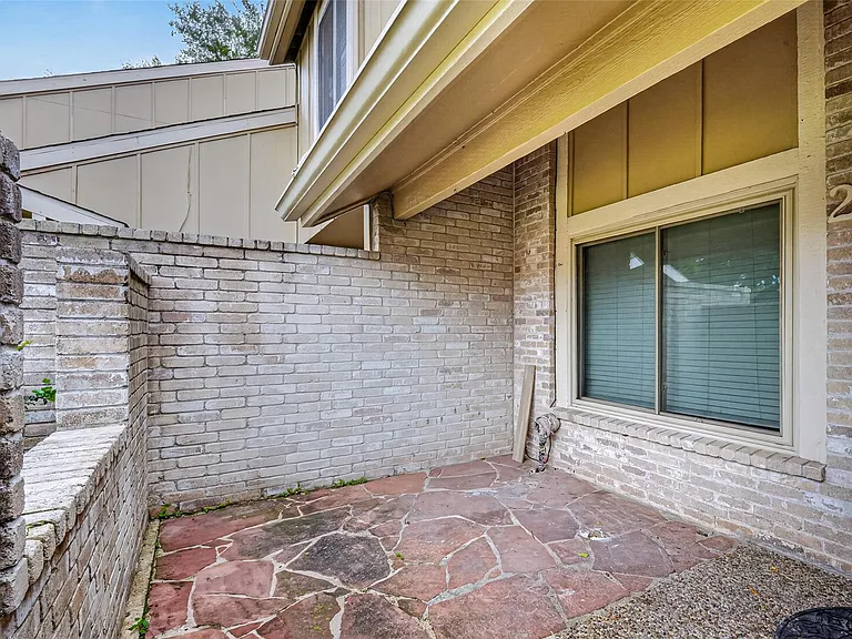 2340 Woodland Park Dr #113 — Photo 3