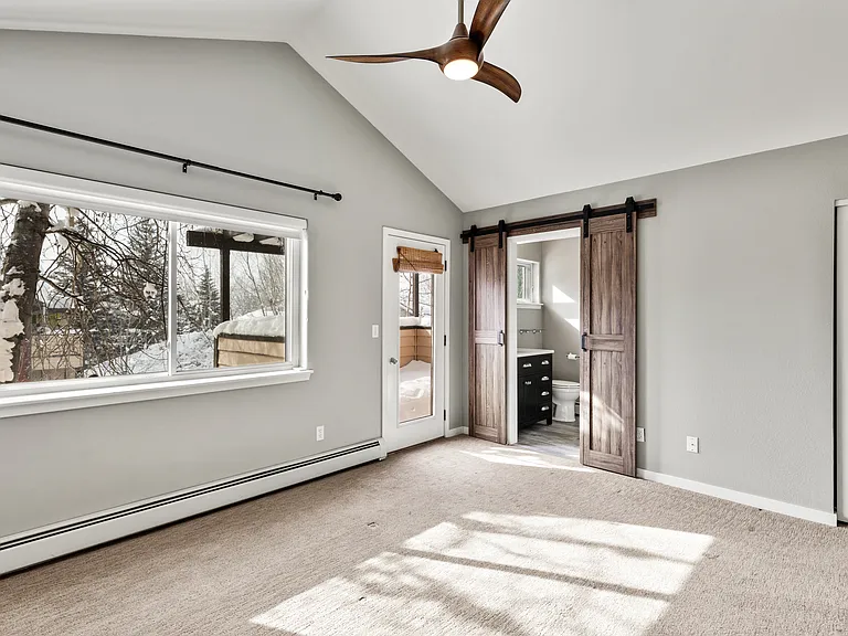 3450 Sunburst Ct — Photo 28