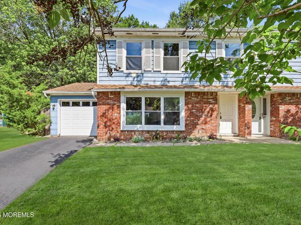 35 Mizzen Dr
