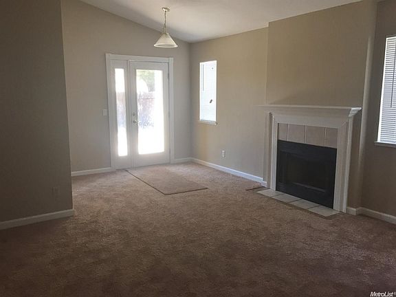5th image of 7547 Lighthouse Dr