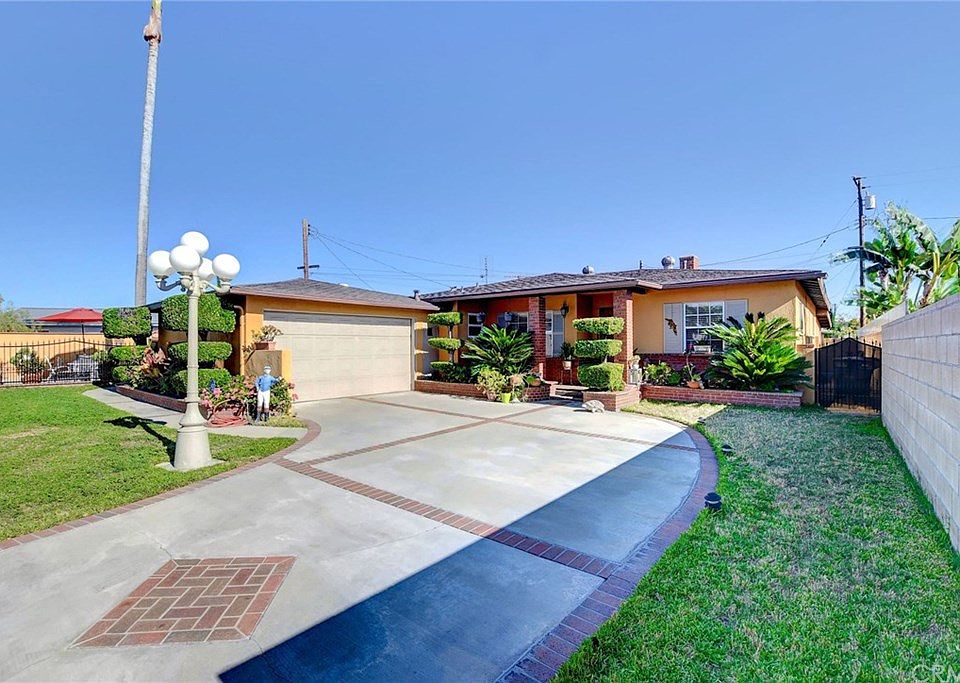 1st image of 2052 E Idahome St
