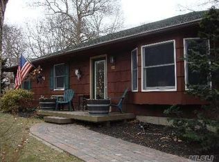 12 Oak St, Manorville, NY 11949