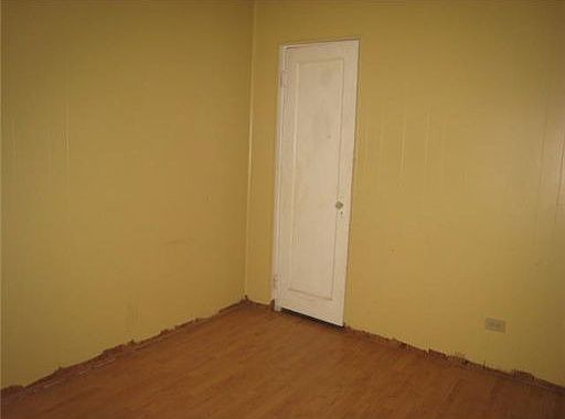 5th image of 319 Saint Charles Pl
