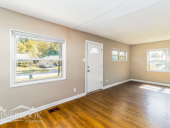 3rd image of 3277 Lapland Dr