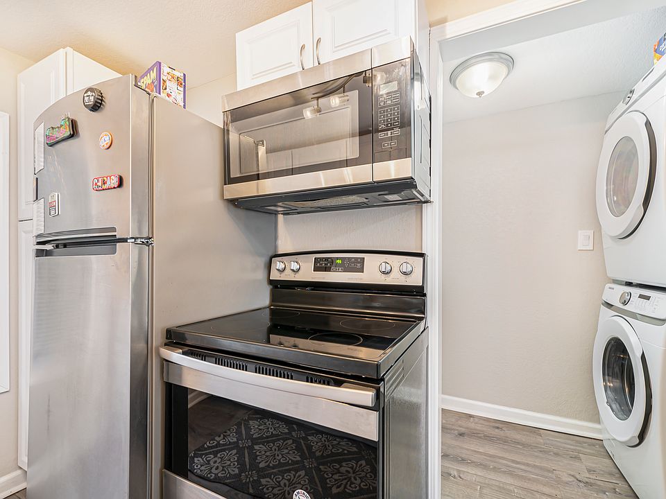 1st image of 4616 Tracy Ave Unit 1
