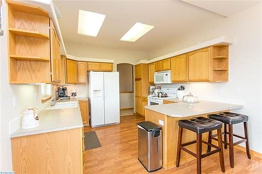 5th image of 5901 Kilawea Dr
