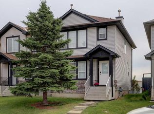 22 W Tarington Lndg NE, Calgary, AB T3J 4T8