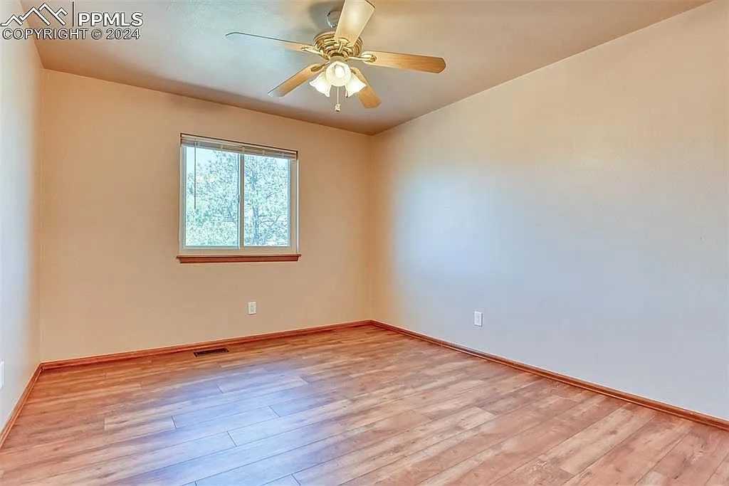 4 bed, 3.5 bath, 2663 sqft, $3,400 — Photo 2