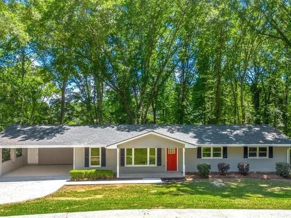 4893 Candlewood Ln, Stone Mountain, GA 30088