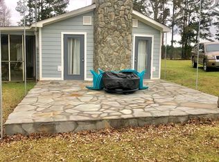 1482 James Xrds, Manning, SC 29102