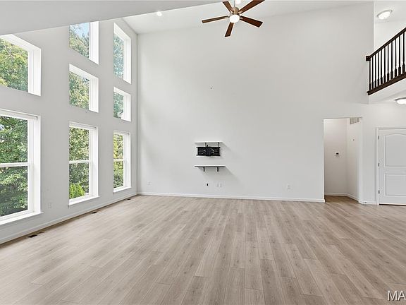 4th image of 1278 Harvester Dr