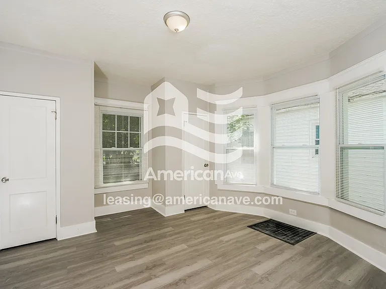 1474994_011_wm_-_bedroom_12892240.jpg