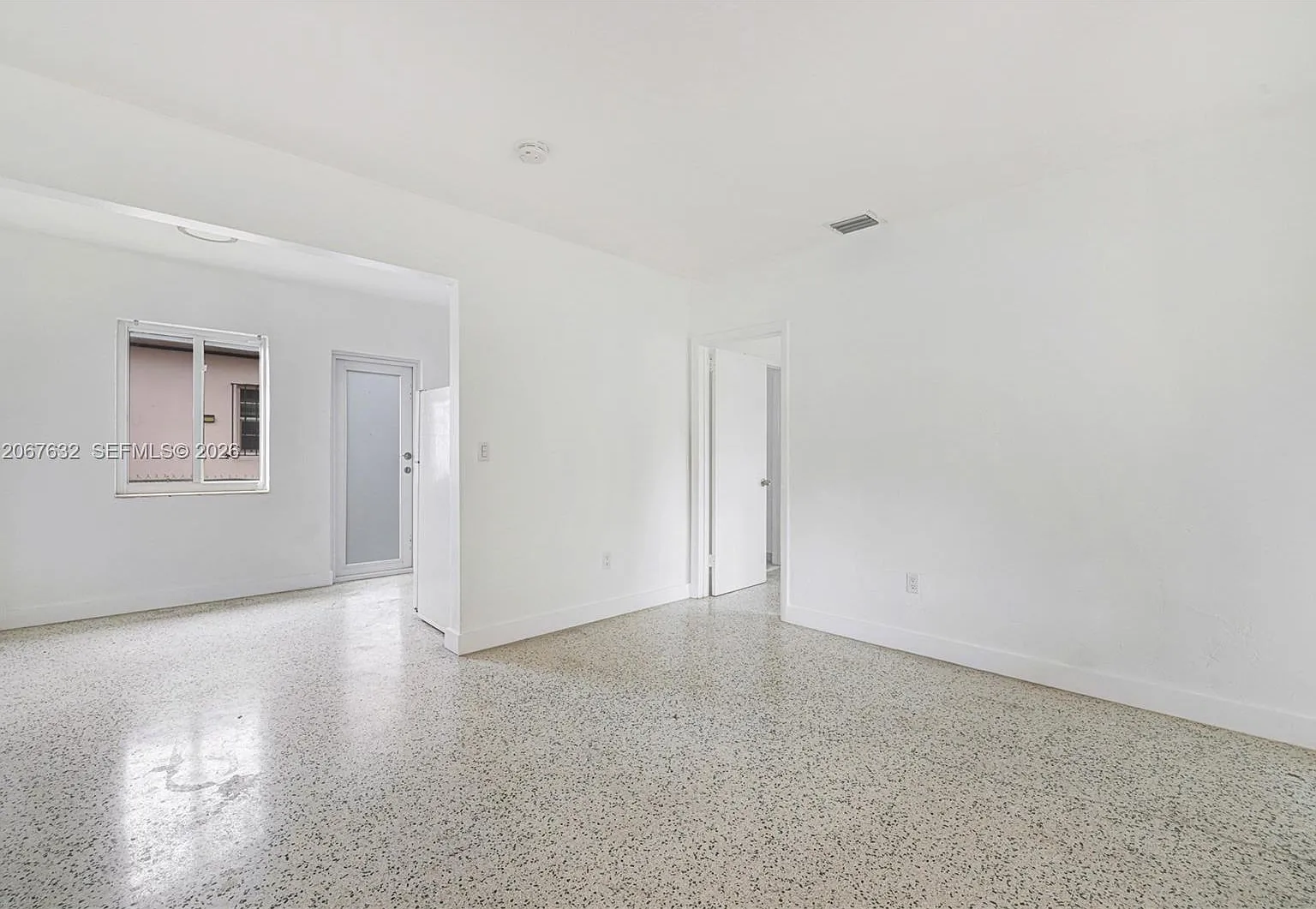 1202 NW 34th St — Photo 4