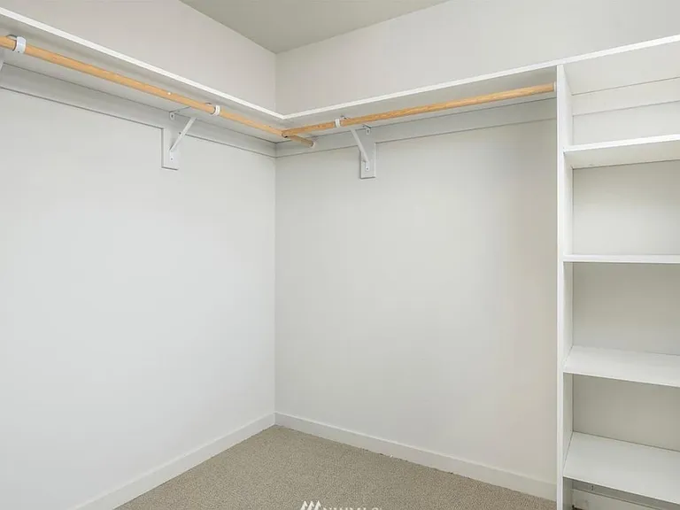 3130B Wetmore Ave S — Photo 20