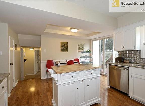 5th image of 10006 W 99th Ter