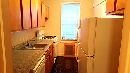 Rented by Realty Queens LLC