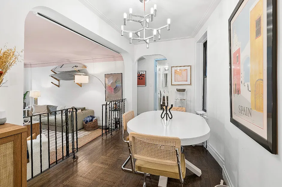 225 West 25th Street — Photo 3
