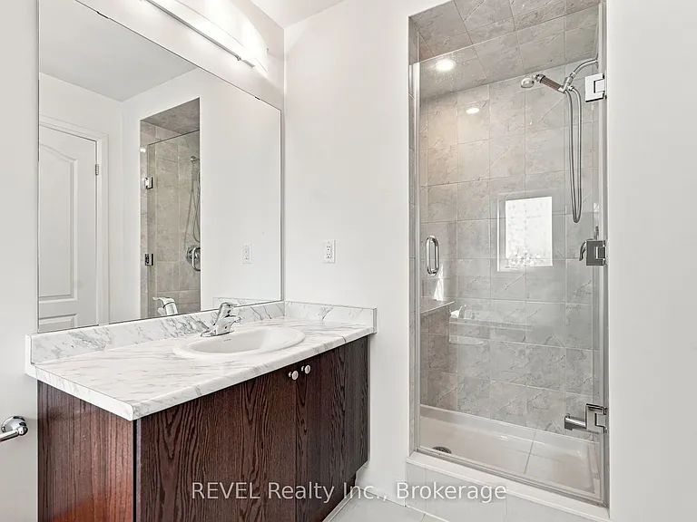 15 Peach St #15 — Photo 28