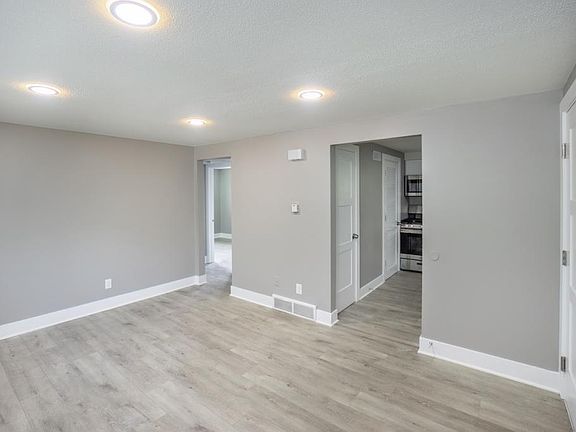 4th image of 1800 Wayne St APT 1