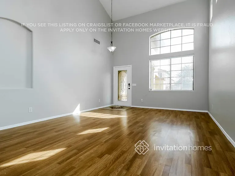 8806 W Gardenia Ave — Photo 4