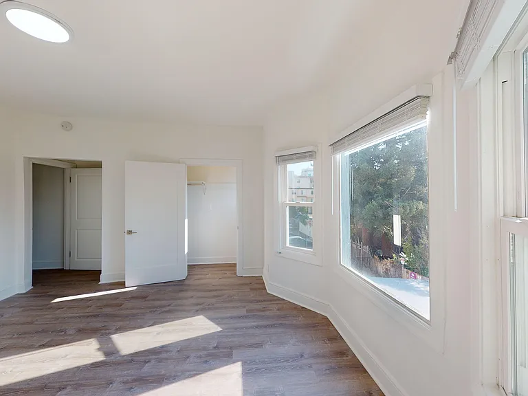 2410 Dwight Way — Photo 17