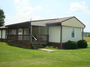 10019 E Blue River Rd, Pekin, IN 47165