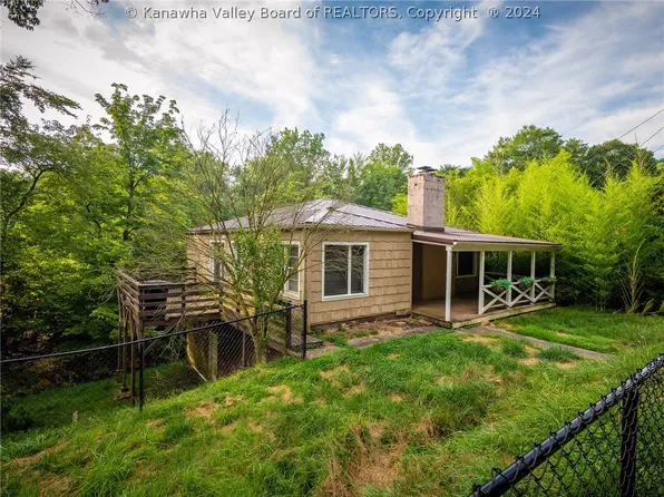 683 Forest Cir, South Charleston, WV 25303