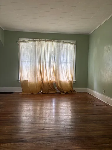 103 Hastings Ave Photo 1