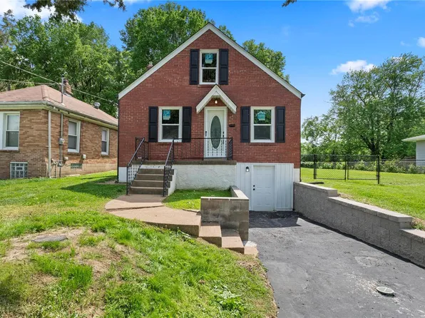 7030 Florence Pl, Saint Louis, MO 63136