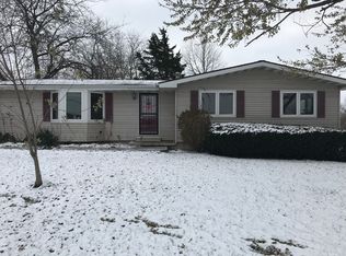 3669 Heritage Dr, Decatur, IL 62521