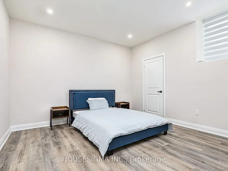114 Goldie Ct — Photo 28