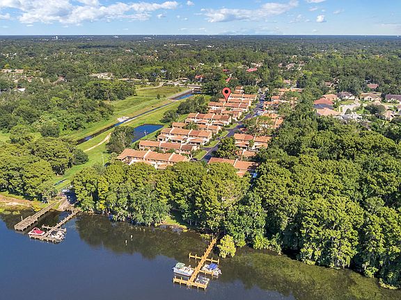 4th image of 137 Lago Vista Blvd