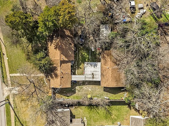 2nd image of 2523 N Prairie Creek Rd