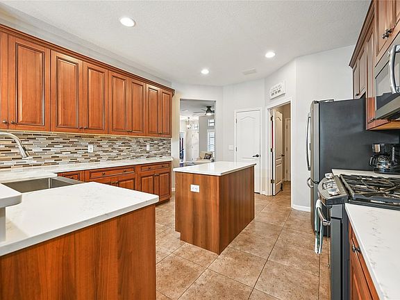 5th image of 27338 Briarglade Loop